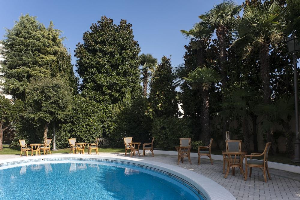 Hotel Due Torri Abano Terme Exterior foto